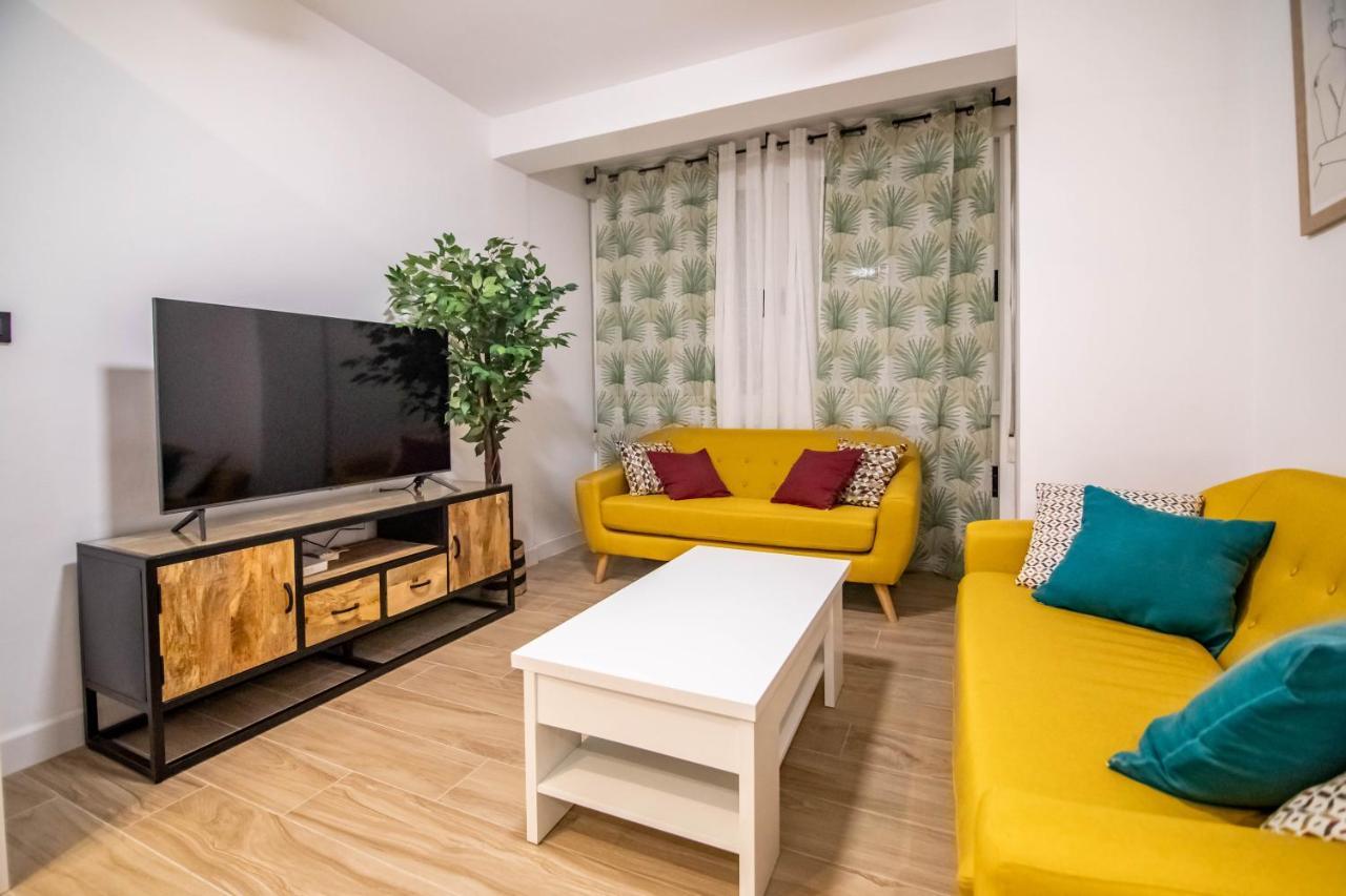 Tuguest Avenida Madrid Apartment Granada Luaran gambar