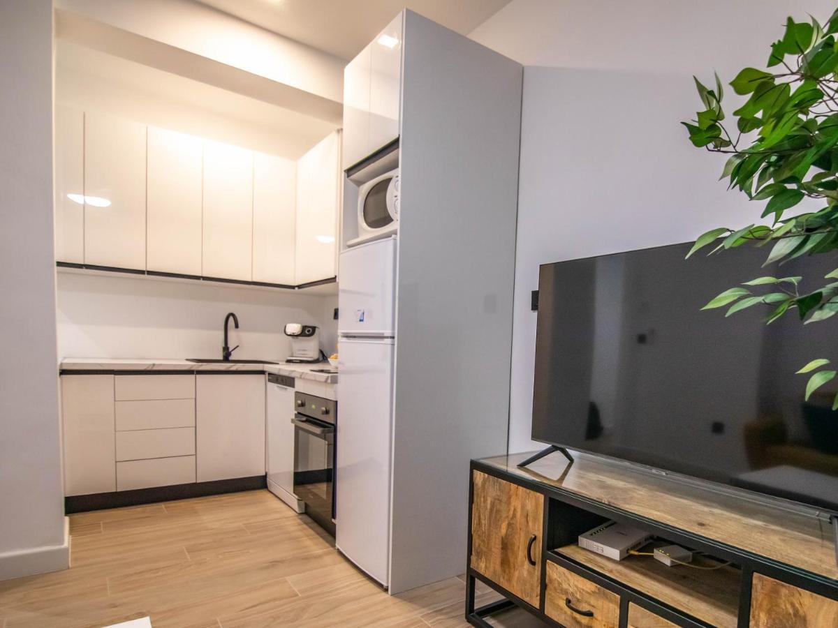 Tuguest Avenida Madrid Apartment Granada Luaran gambar