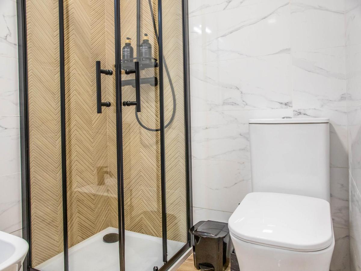 Tuguest Avenida Madrid Apartment Granada Luaran gambar