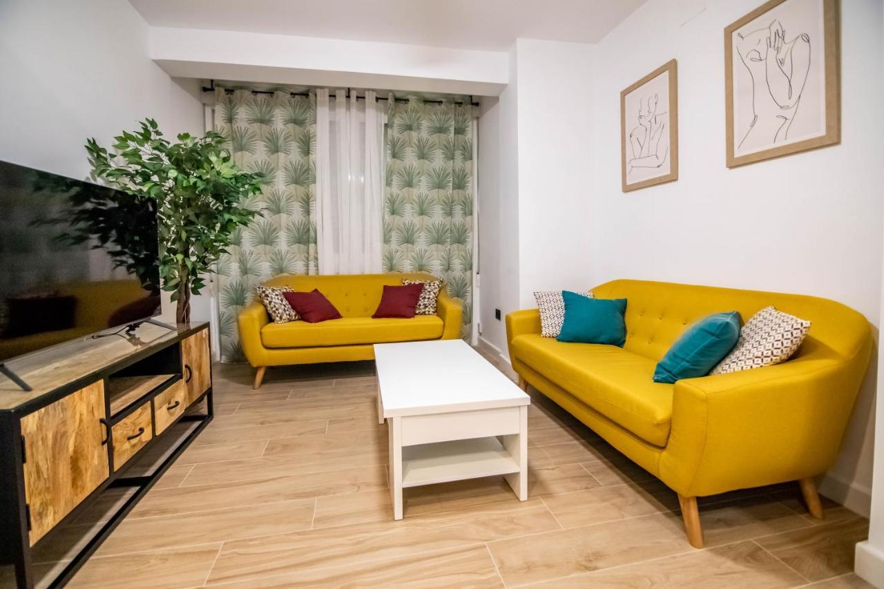 Tuguest Avenida Madrid Apartment Granada Luaran gambar