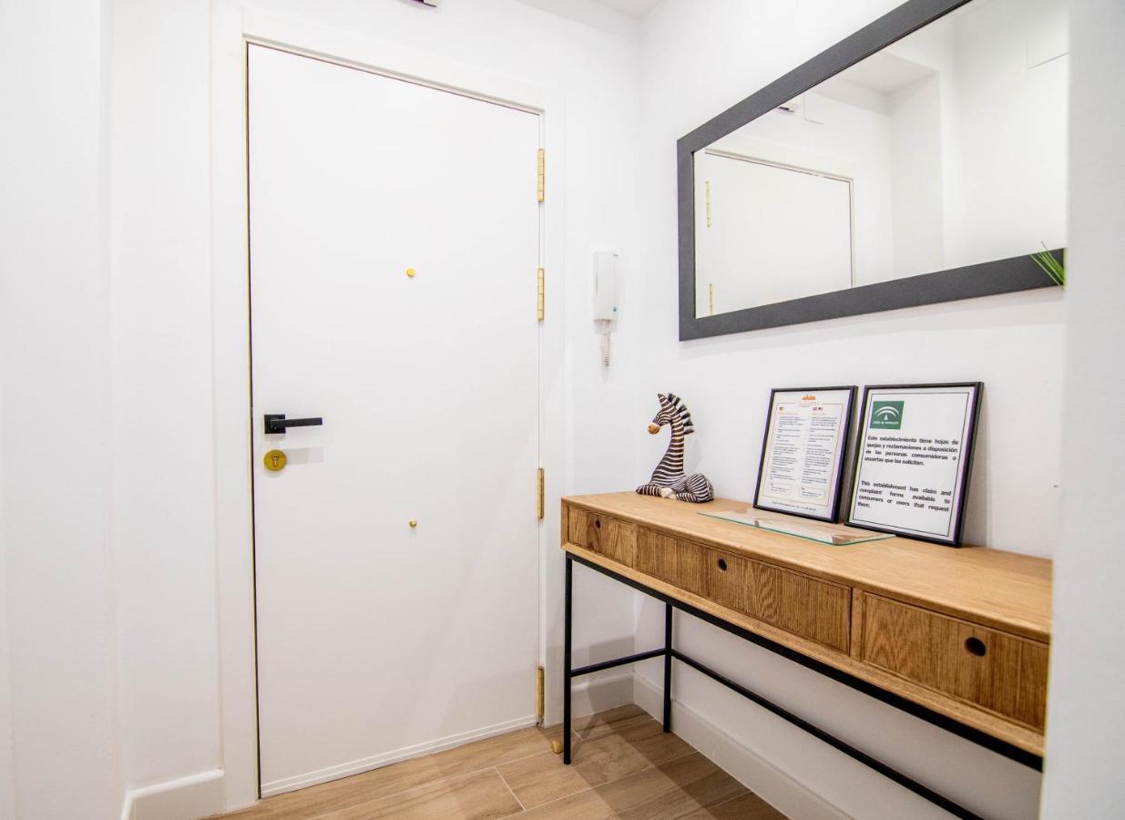Tuguest Avenida Madrid Apartment Granada Luaran gambar